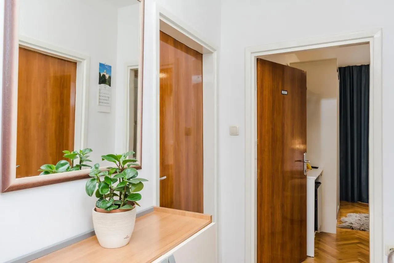 Neva Room With Private Bathroom Zadar Gasthof